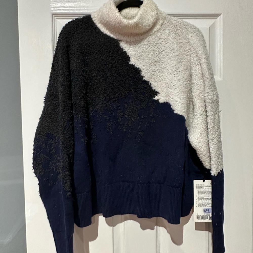 Lululemon Ombré Knit Textured Turtleneck Sweater *NWT*